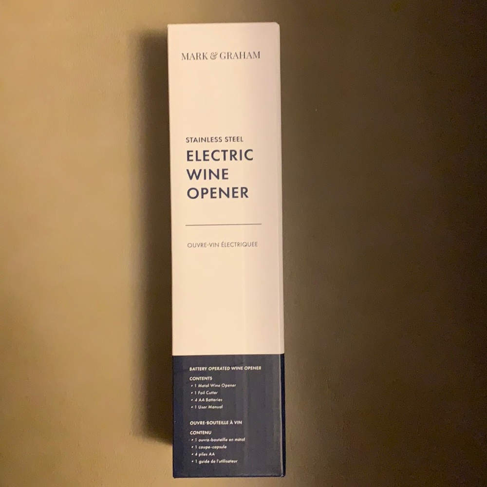 Electric wine opener